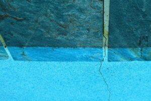 Types of Pool Cracks benoni